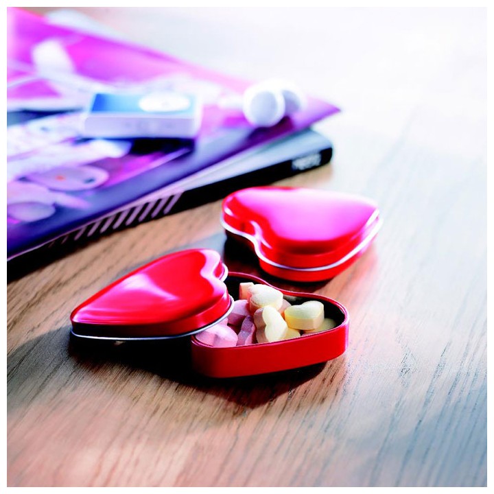 Boîte coeur avec bonbons