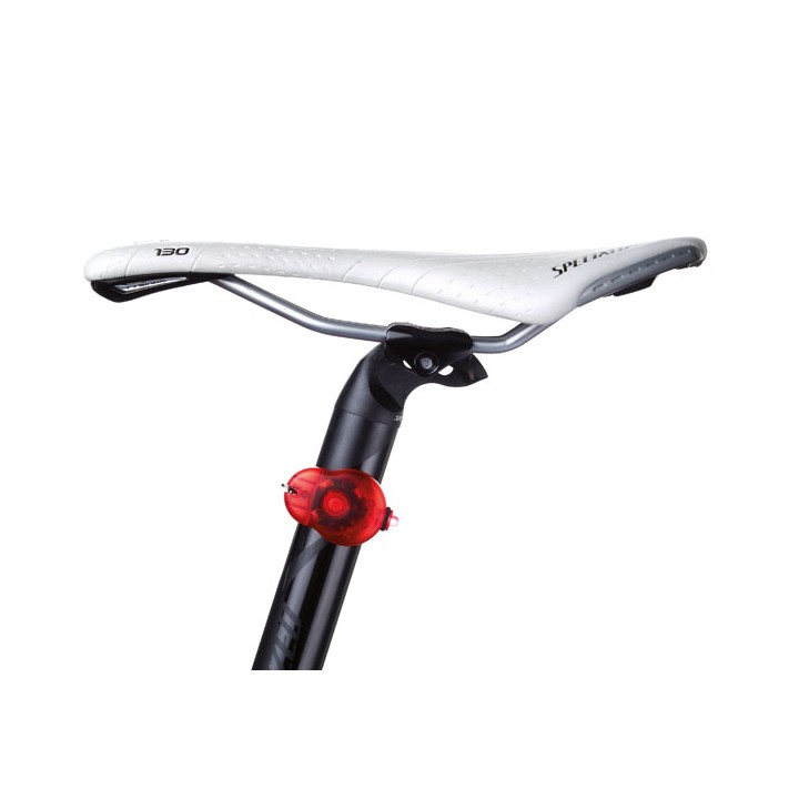 2 phares de vélos dans un boî