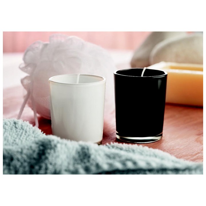 Bougie dans un verre