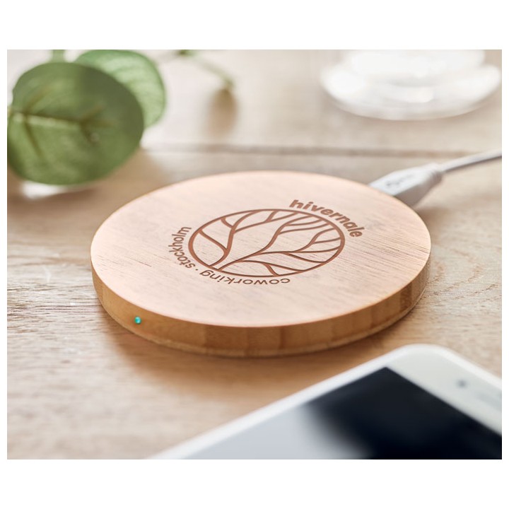 Chargeur sans fil en bambou