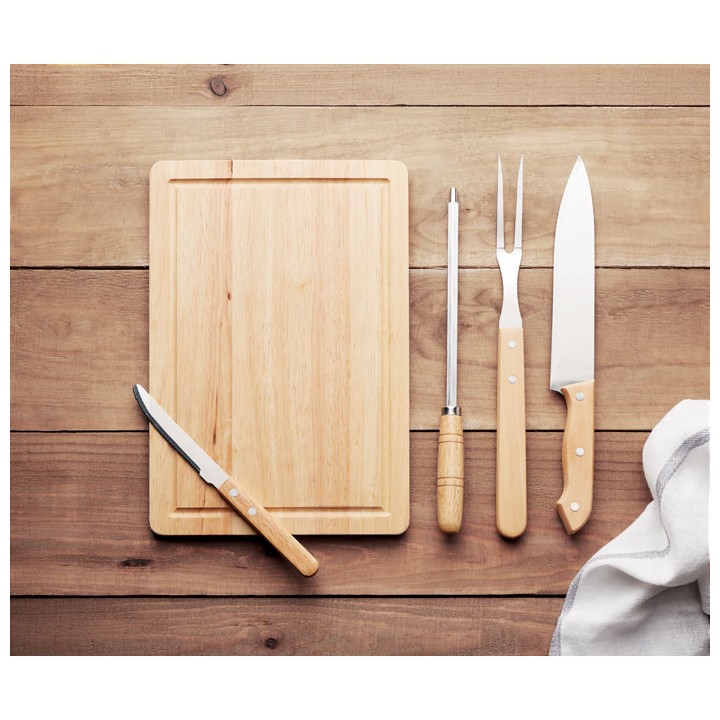 4 accessoires de barbecue