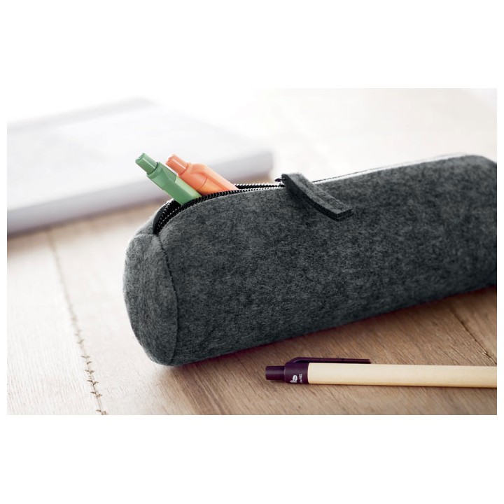 Étui à crayons en feutre