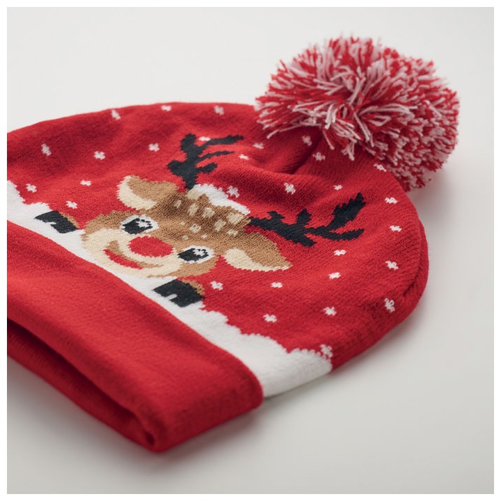Bonnet à pompon tricoté