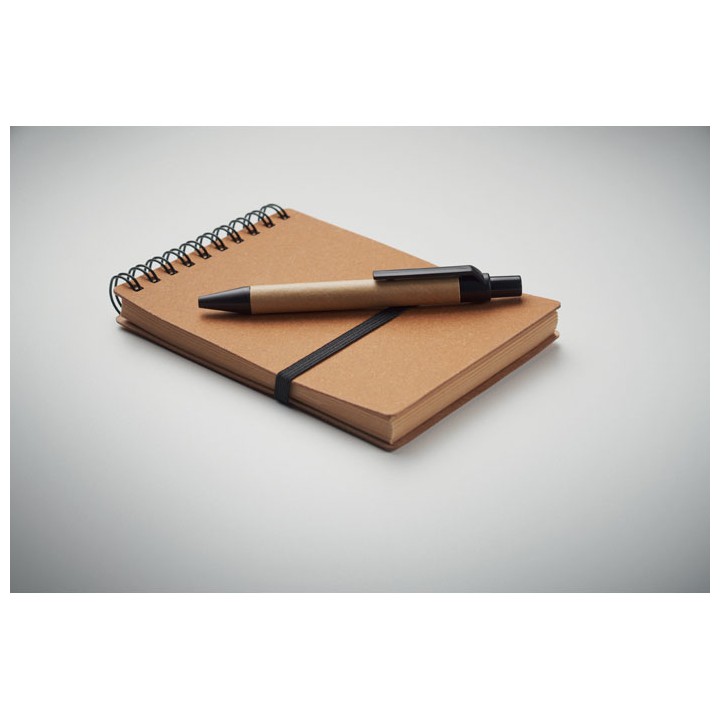Cahier recyclé et stylo à bille