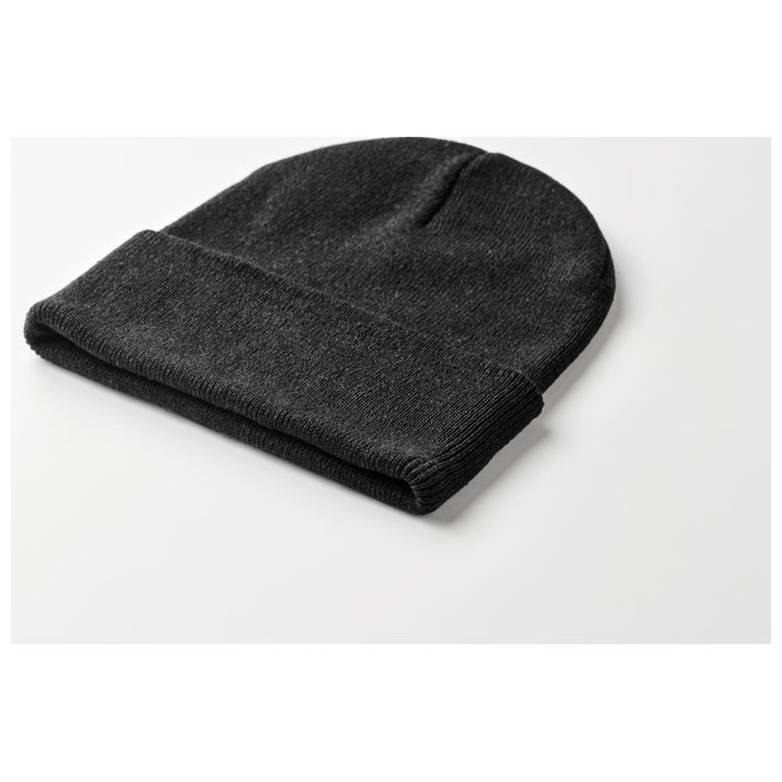 Bonnet tricoté avec revers