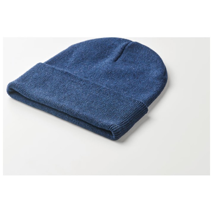 Bonnet tricoté avec revers