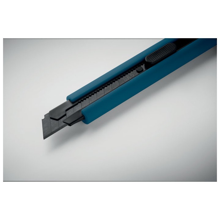 Grand cutter rétractable