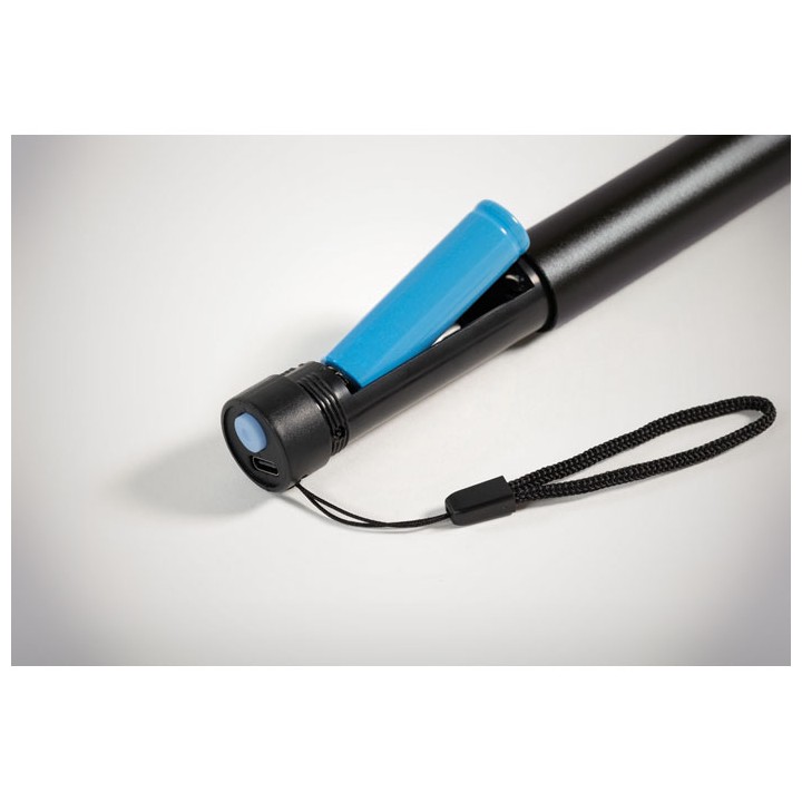 Lampe rechargeable en alu.