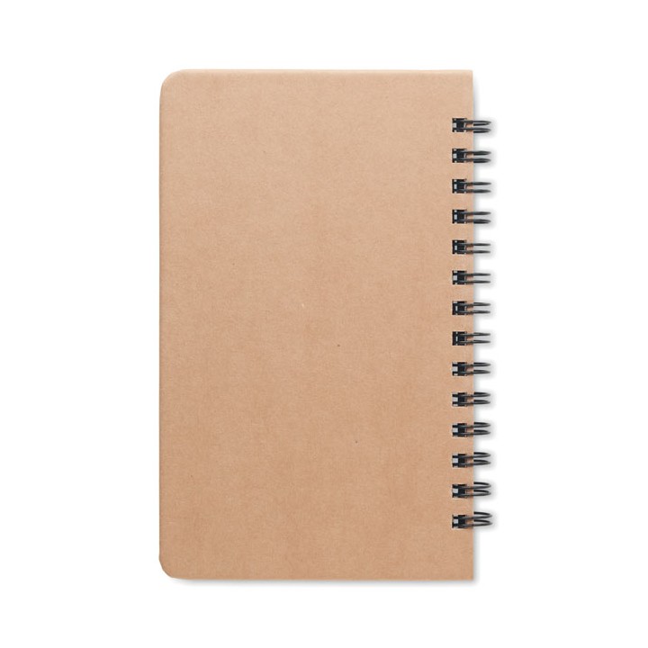 Un carnet , un Pin
